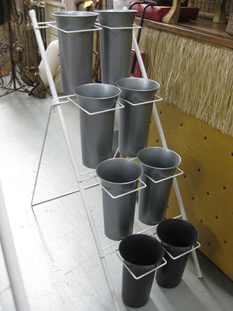 FLOWER STAND, Holds 8 Buckets